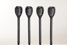 Outdoor Solar Lights, Water-Resistant Flickering Flames Torch Light, Landscape Decoration Lighting
